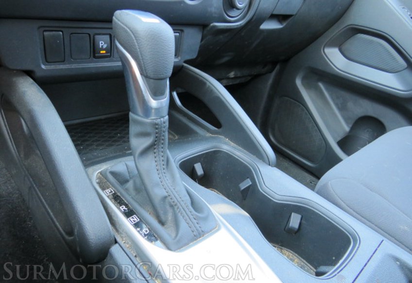 2022 Nissan Frontier - Image 41