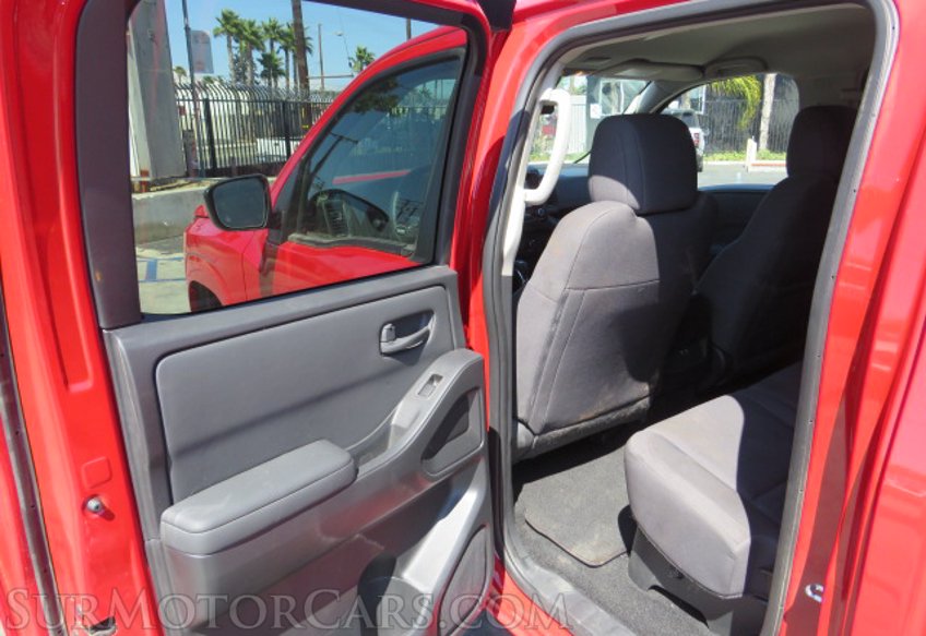 2022 Nissan Frontier - Image 25