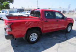 2022 Nissan Frontier - Image 5