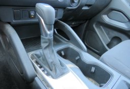 2022 Nissan Frontier - Image 41