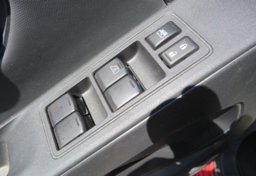 2022 Nissan Frontier - Image 44