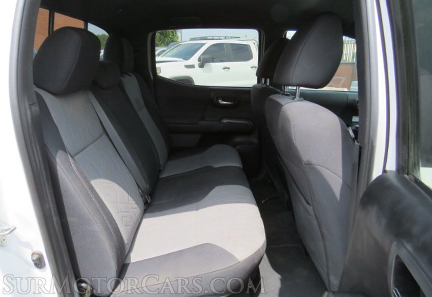 2020 Toyota Tacoma 4WD - Image 34
