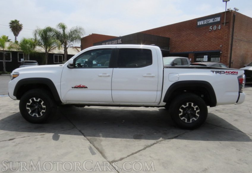 2020 Toyota Tacoma 4WD - Image 11
