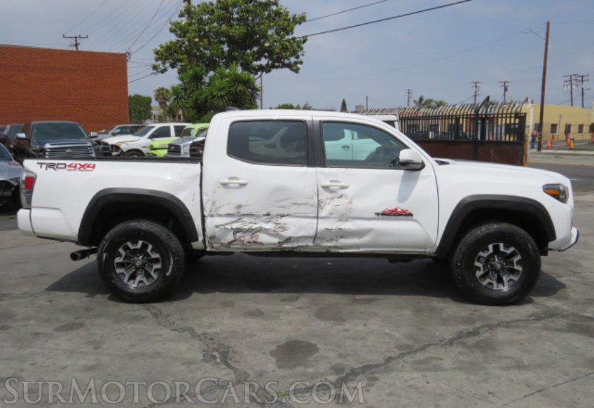 2020 Toyota Tacoma 4WD - Image 12