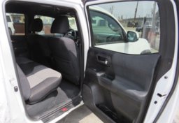 2020 Toyota Tacoma 4WD - Image 28