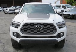 2020 Toyota Tacoma 4WD - Image 9