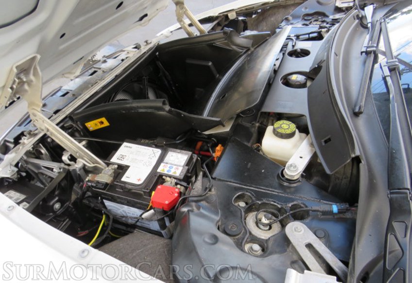 2015 BMW i8 - Image 24