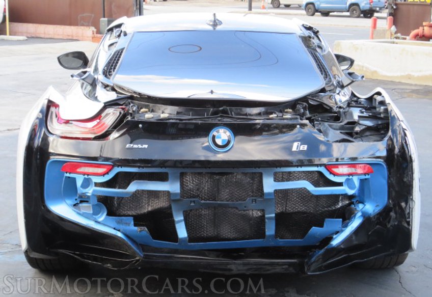 2015 BMW i8 - Image 11