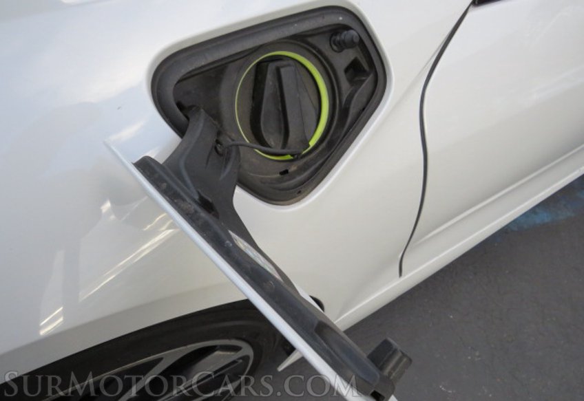 2015 BMW i8 - Image 38