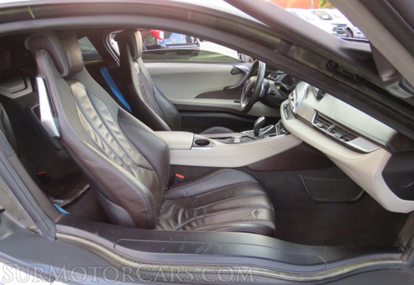 2015 BMW i8 - Image 20