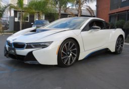2015 BMW i8 - Image 3
