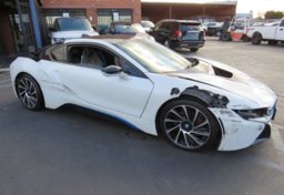2015 BMW i8 - Image 2