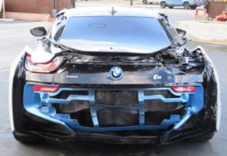 2015 BMW i8 - Image 11