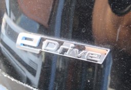 2015 BMW i8 - Image 36