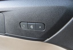 2017 GMC Acadia Limited - Image 43