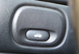 2003 Chevrolet Corvette - Image 33