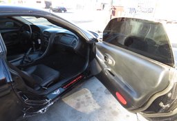 2003 Chevrolet Corvette - Image 19