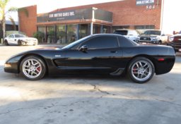 2003 Chevrolet Corvette - Image 10