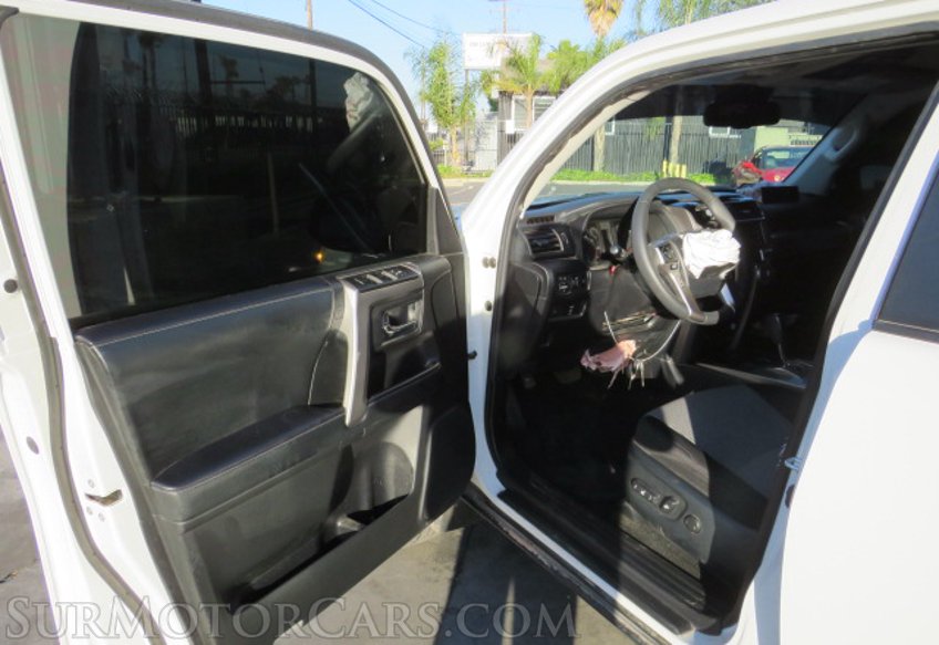 2021 Toyota 4Runner - Image 15