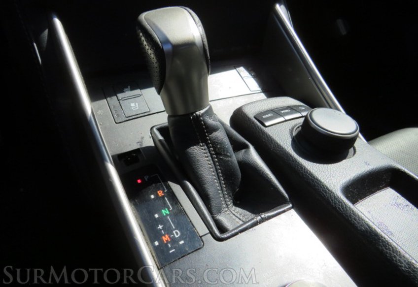 2016 Lexus IS 200t - Image 48