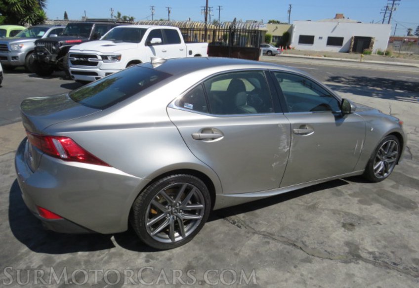 2016 Lexus IS 200t - Image 5