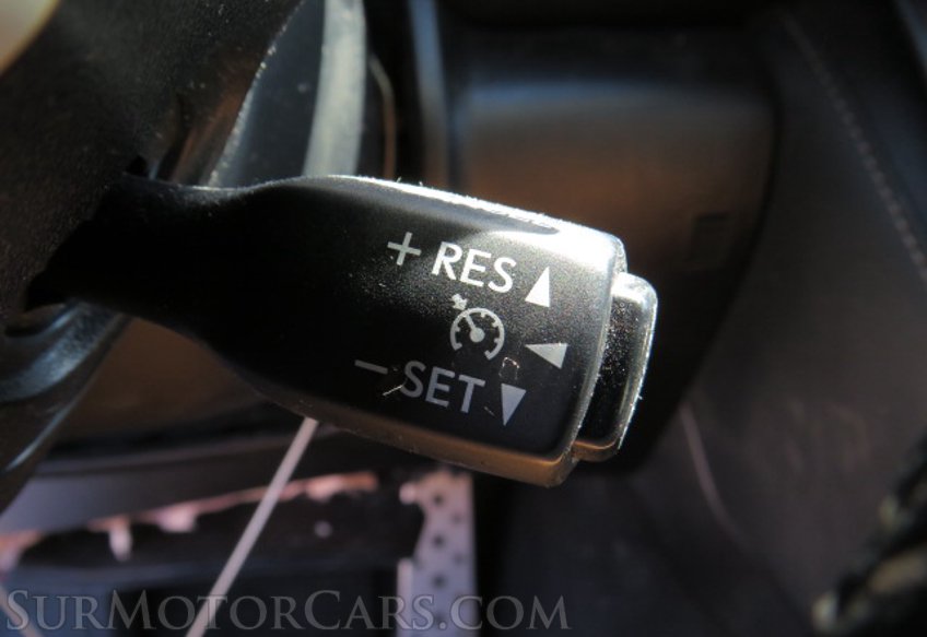 2016 Lexus IS 200t - Image 37