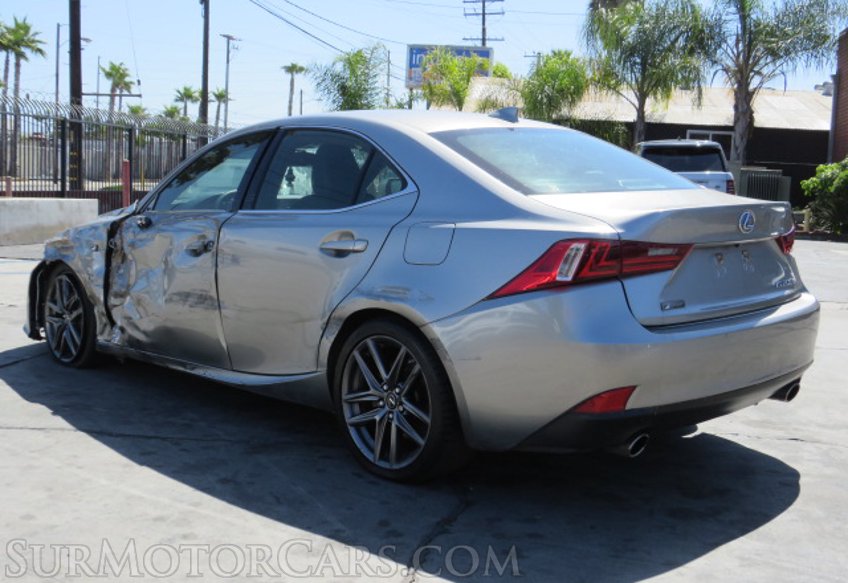 2016 Lexus IS 200t - Image 8