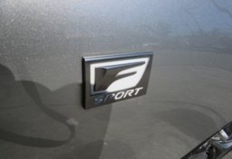 2016 Lexus IS 200t - Image 19