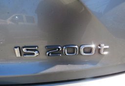 2016 Lexus IS 200t - Image 21