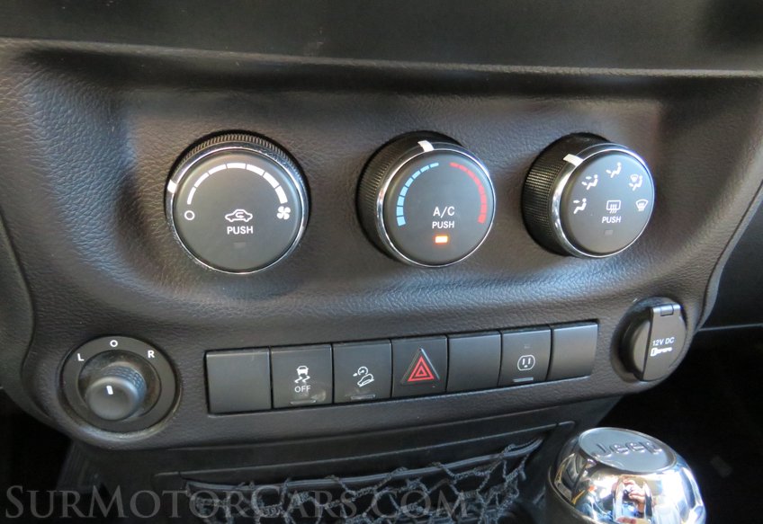 2015 Jeep Wrangler Unlimited - Image 49