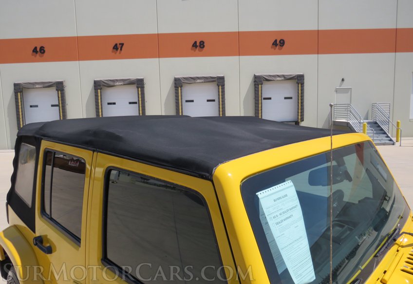 2015 Jeep Wrangler Unlimited - Image 19