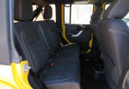 2015 Jeep Wrangler Unlimited - Image 38