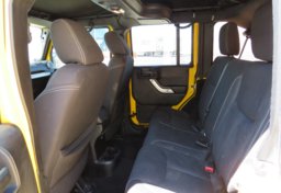 2015 Jeep Wrangler Unlimited - Image 35