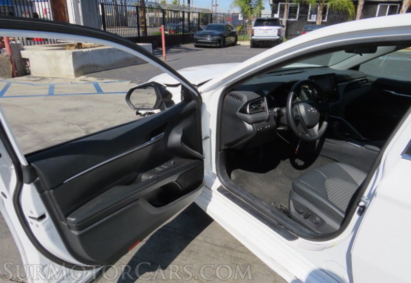 2022 Toyota Camry - Image 20