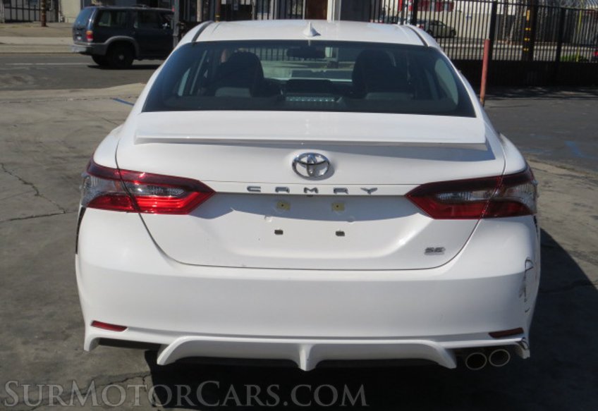 2022 Toyota Camry - Image 13