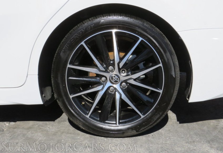 2022 Toyota Camry - Image 11