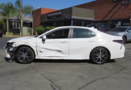 2022 Toyota Camry - Image 5