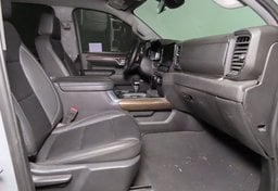 2024 Chevrolet Silverado 1500 Trail Boss - Image 24