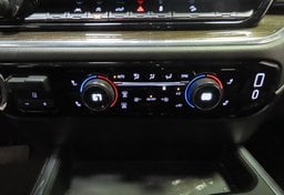 2024 Chevrolet Silverado 1500 Trail Boss - Image 43