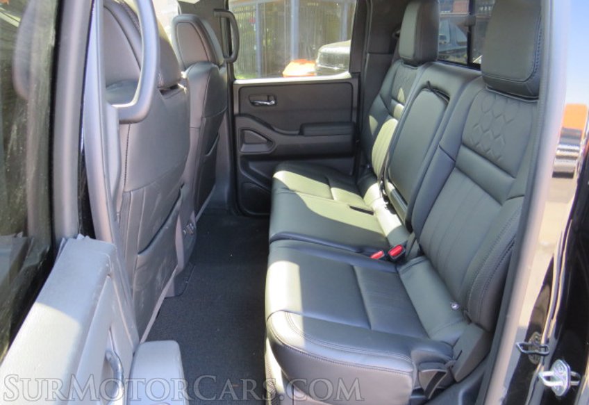 2022 Nissan Frontier - Image 30