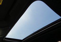 2022 Nissan Frontier - Image 52