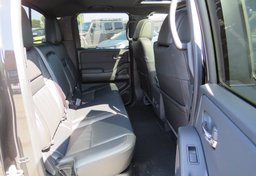 2022 Nissan Frontier - Image 29