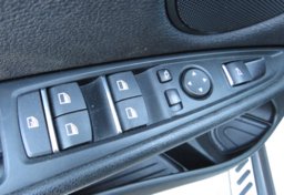 2017 BMW X5 - Image 38