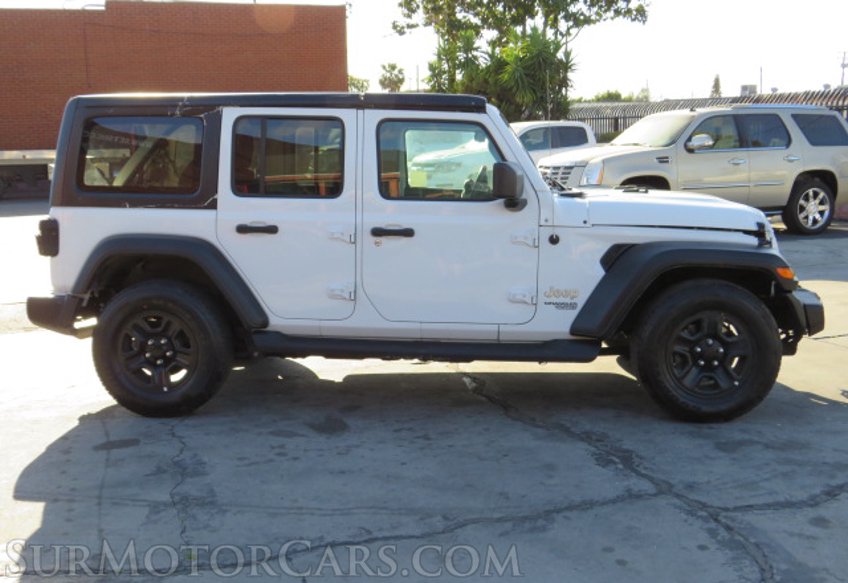 2018 Jeep Wrangler Unlimited - Image 11