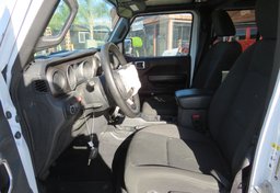 2018 Jeep Wrangler Unlimited - Image 25