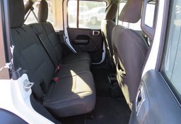 2018 Jeep Wrangler Unlimited - Image 28