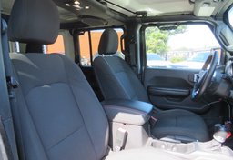 2020 Jeep Wrangler Unlimited - Image 34