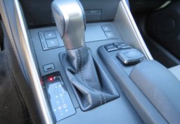 2015 Lexus IS 250 - Image 36