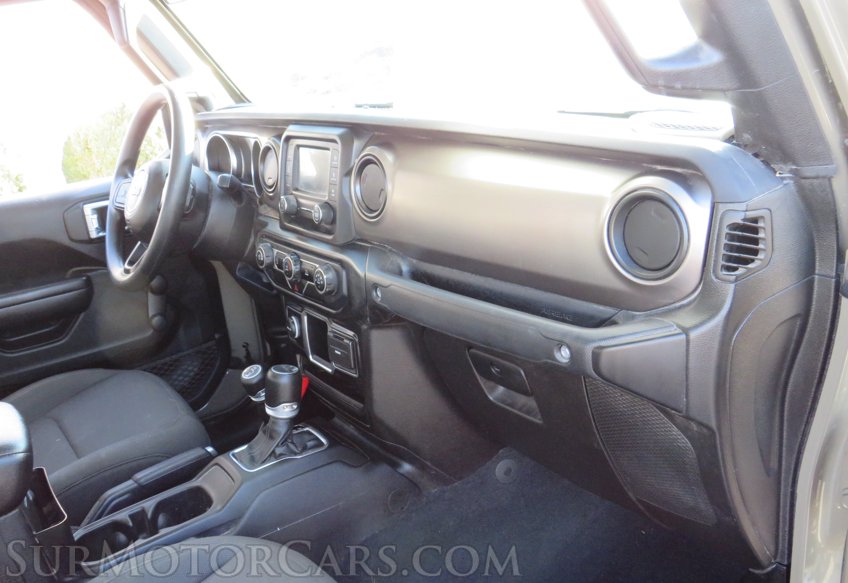 2020 Jeep Gladiator - Image 27