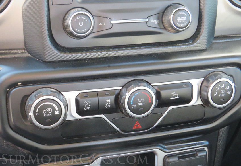 2020 Jeep Gladiator - Image 40